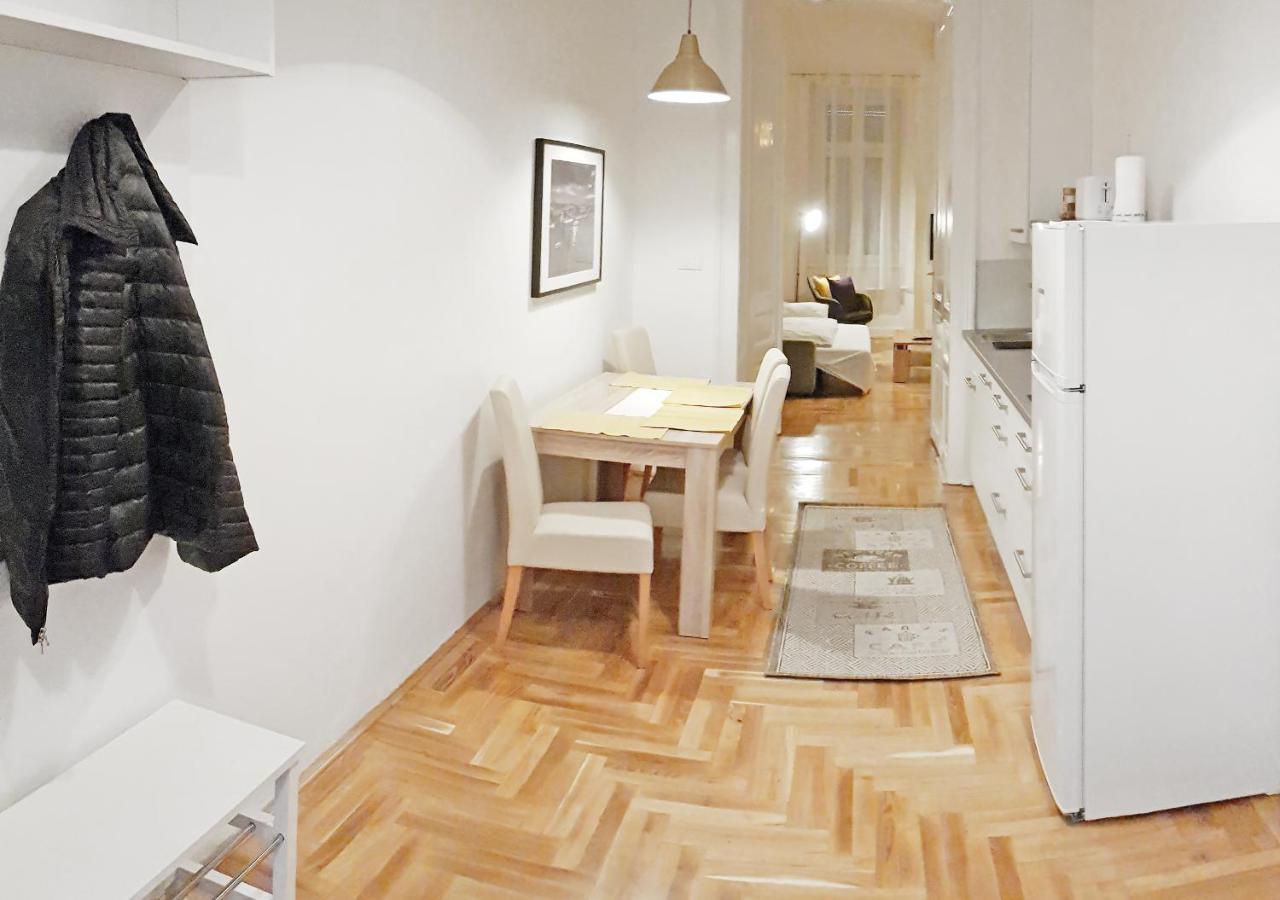 Апартаменты Luxury New Cozy Flat At Dob Street Nearby Gozsdu Court Будапешт Экстерьер фото