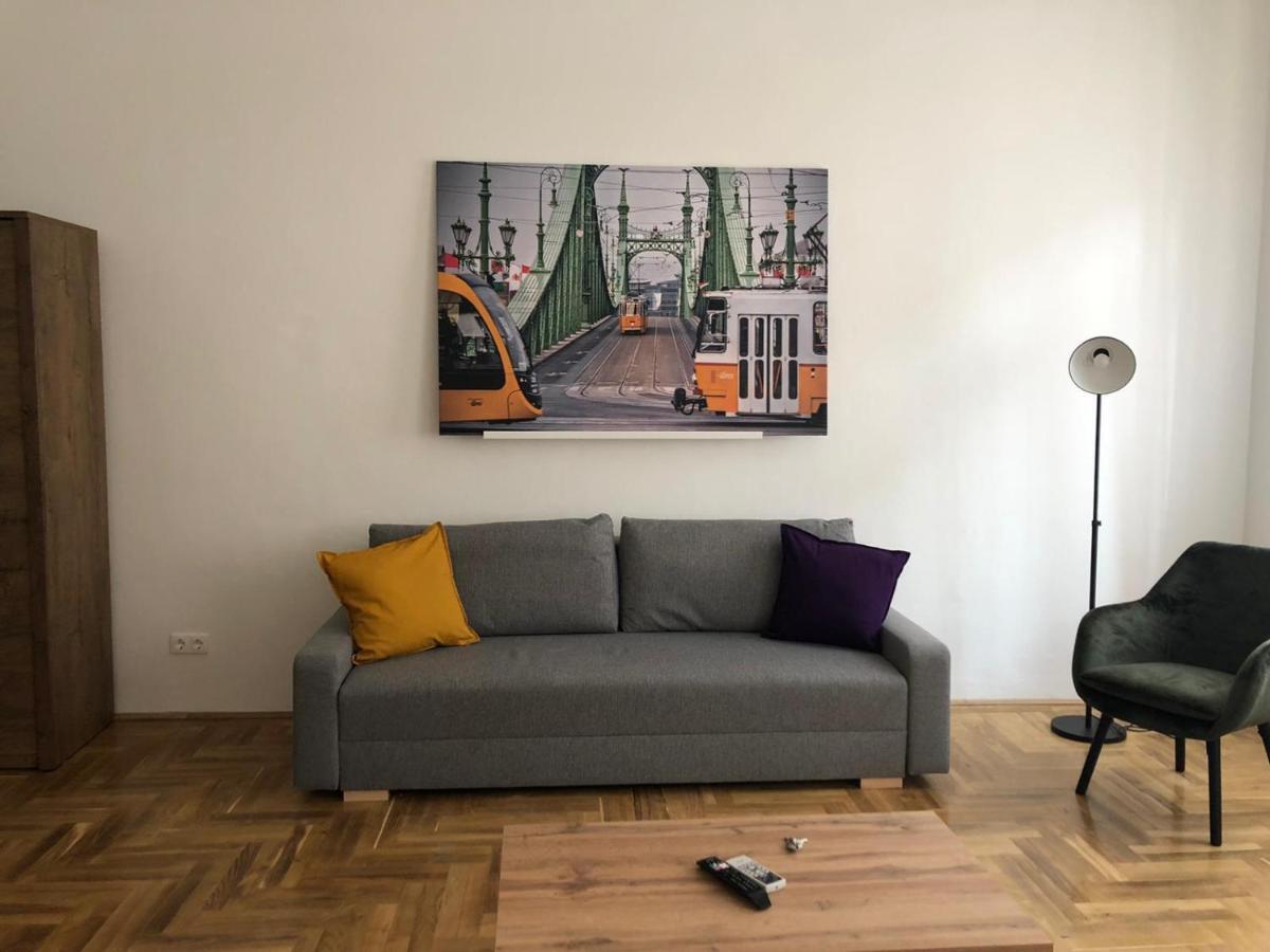 Апартаменты Luxury New Cozy Flat At Dob Street Nearby Gozsdu Court Будапешт Экстерьер фото